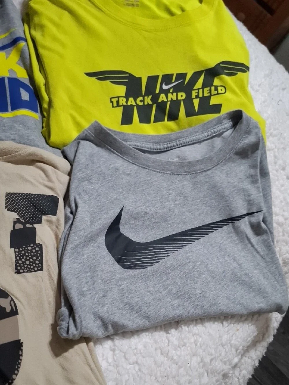 Nike Gray Short Sleeve Tee with Black 'Just Do It' Swoosh